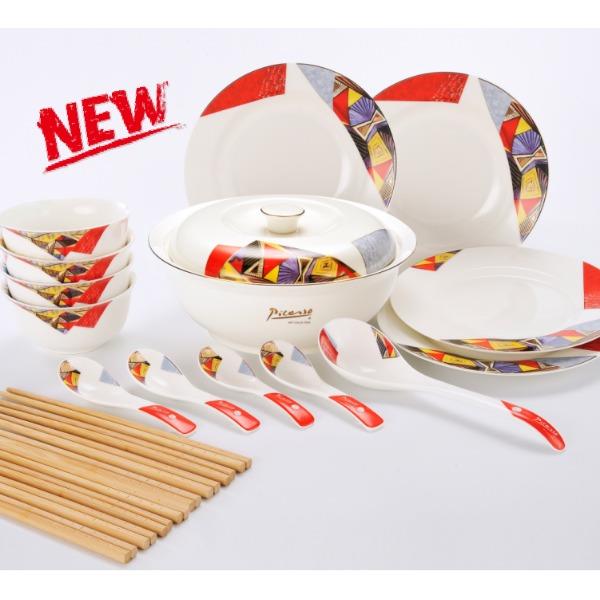 毕加索《Dora》中餐具22头