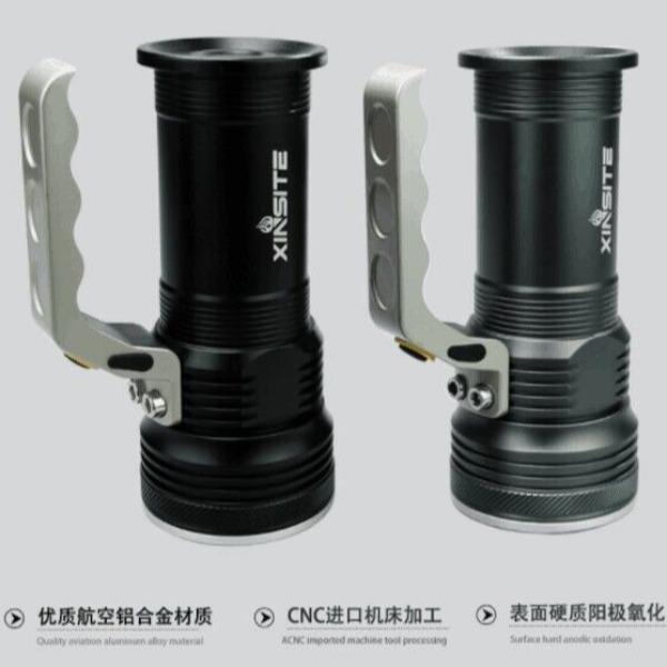 户外LED强光手电探照充电手电筒手提灯