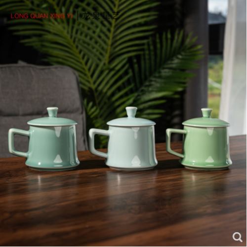 龙泉青瓷茶杯