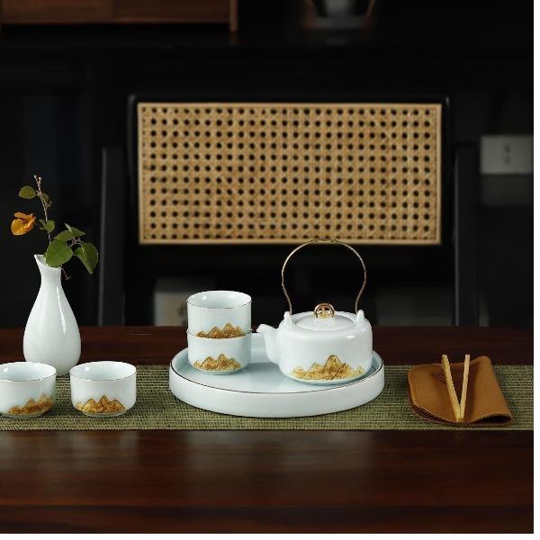 江山提梁壺茶具（影青）