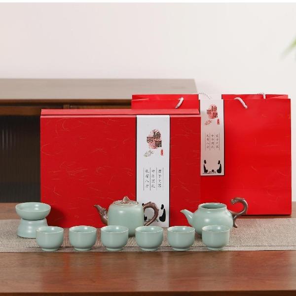 龍行天下10入茶具（豆青）