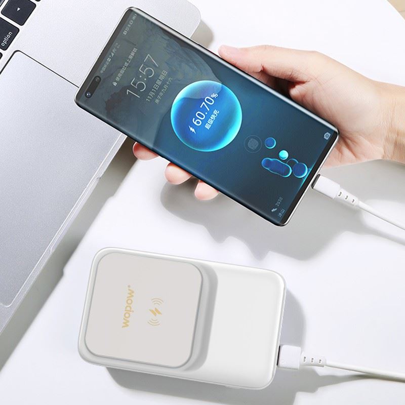 沃品LW03充电宝白色10000mAh