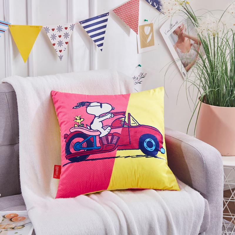 Snoopy·史努比3D暖绒陪伴枕
