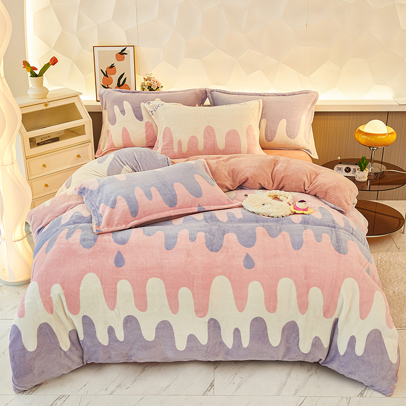 花花公子-家纺-8斤牛奶绒印花保暖冬季御寒四件套