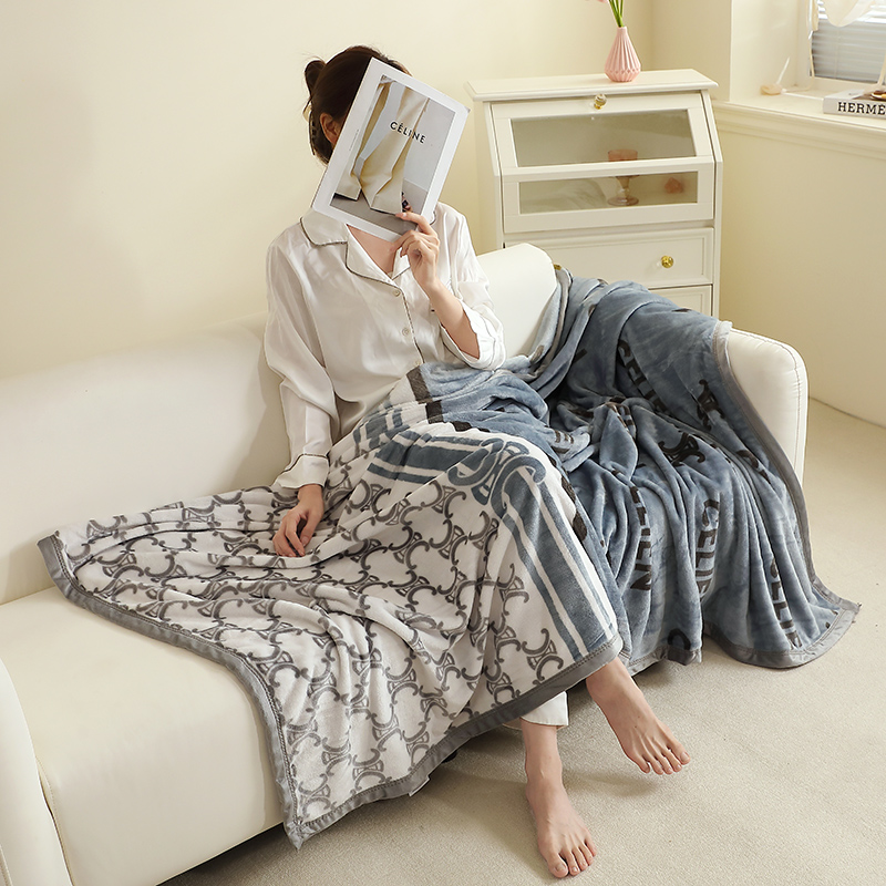 宏石家纺欧典随心毯