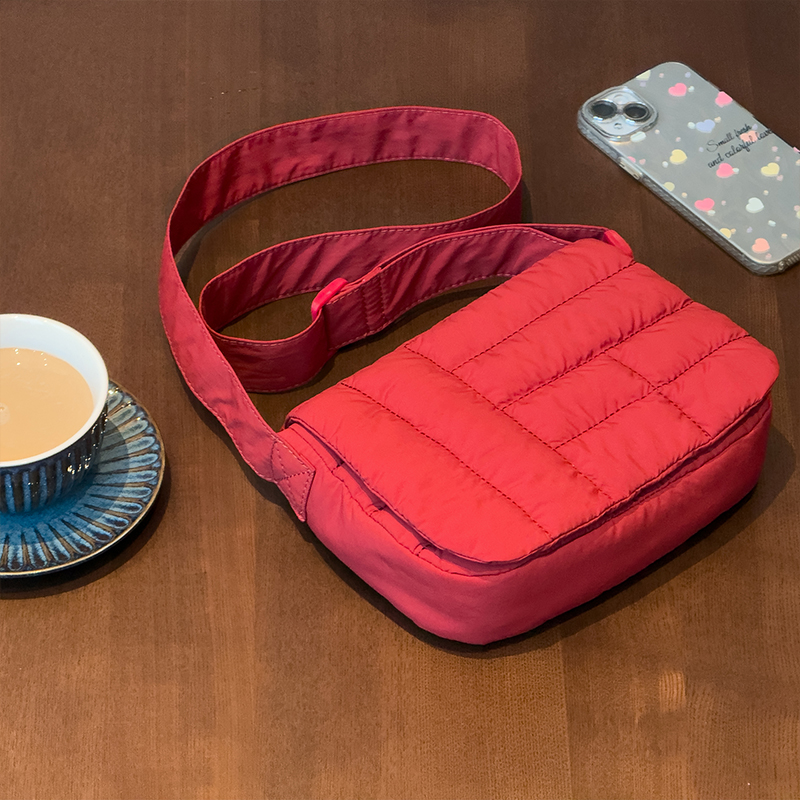 又見(jiàn)美物綿語(yǔ)系列福字斜挎包EB1704