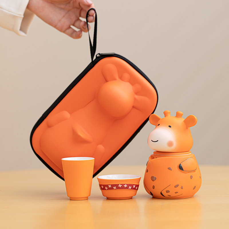 瓷語花香長頸鹿旅行茶具套組