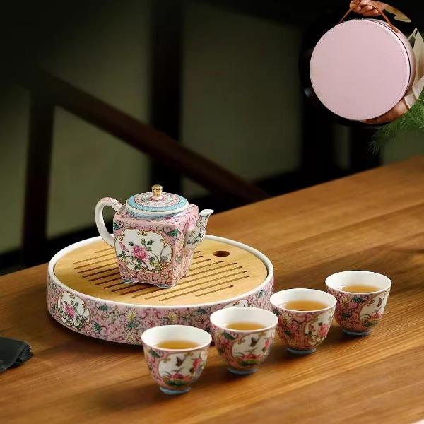 瓷語花香琺瑯彩蝶戀花旅行茶具