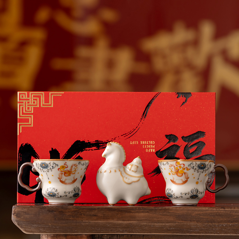 鵬翼馬年開門紅納福馬上有錢雙杯擺件