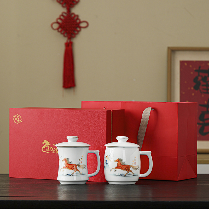 瓷伽什大展鴻圖羊脂玉辦公杯