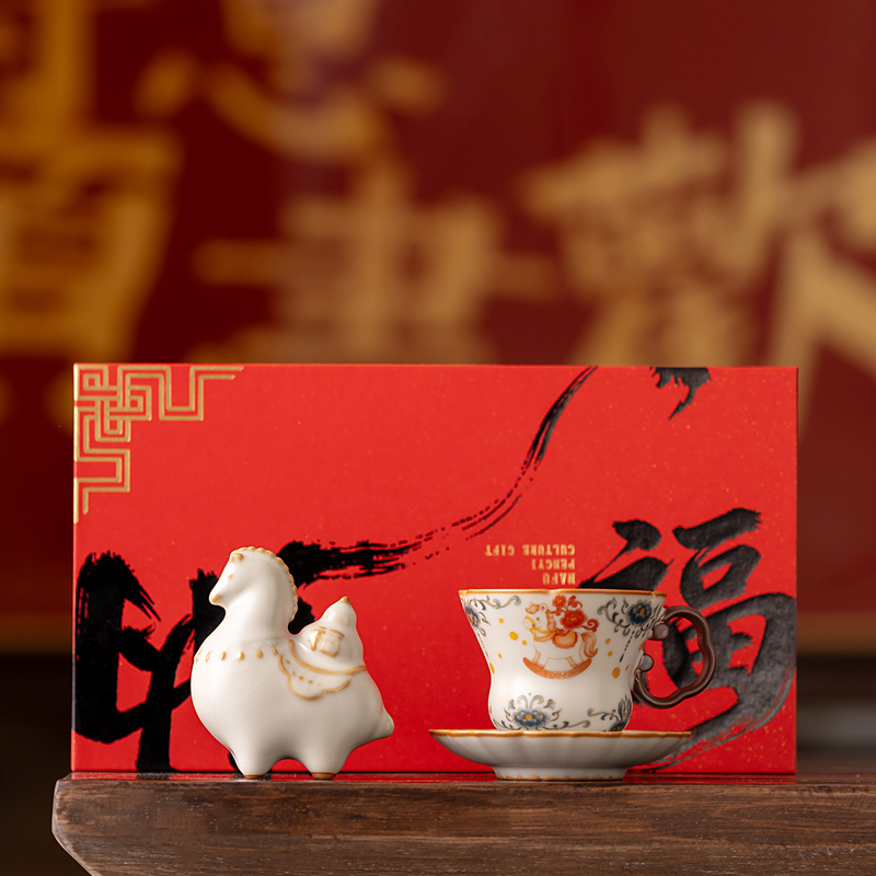 鵬翼馬年開門紅納福馬上有錢杯碟擺件
