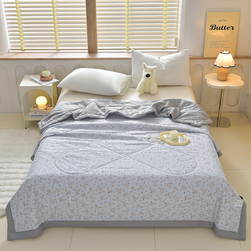 百丽安娜水洗亲肤夏被-栀子花