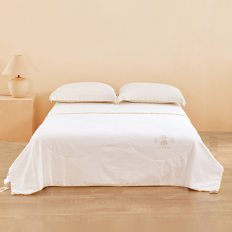 法国啄木鸟可水洗蚕丝被-喜樂2.0米ZCB-0033