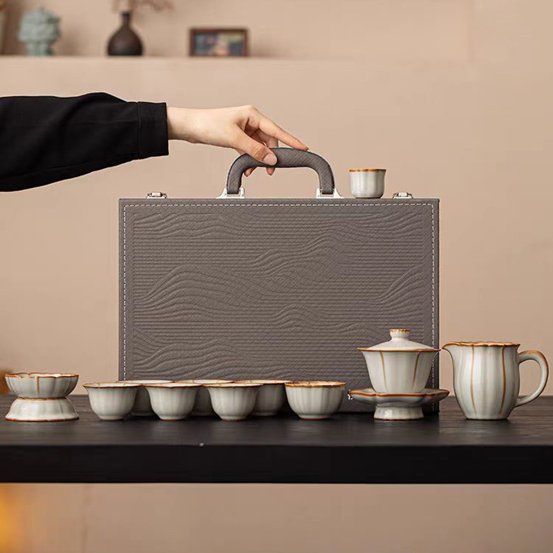 鵬翼11頭葫蘆、蓮花浮雕亞黃汝瓷茶具