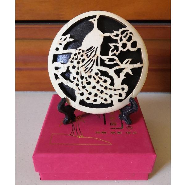 福椰椰雕小擺畫(huà)孔雀花開(kāi)富貴8.3*8.3cm