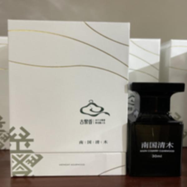 《古黎香》沉香沙龍香水系列-南國(guó)清木30ml